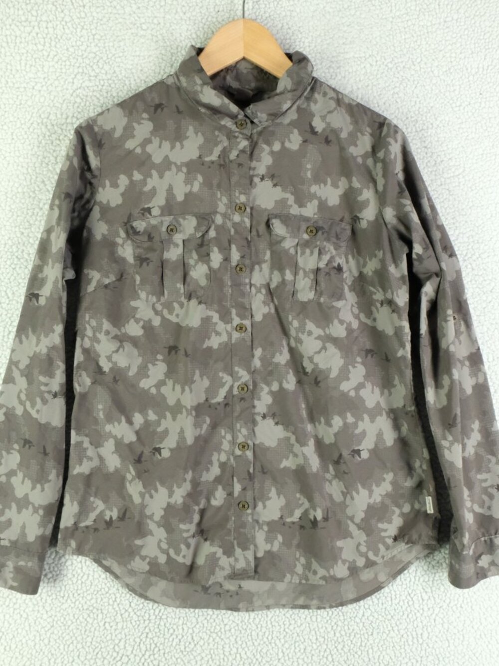 Eddie Bauer Travex Shirt Womens Medium Green Button Up Camo Nylon Long Sleeve